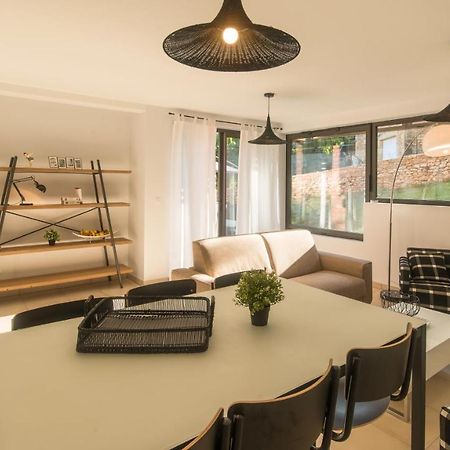 Cote Jardin Avec Jacuzzi Privatif Et Parking Prive Apartment Sarlat-la-Caneda Exterior photo