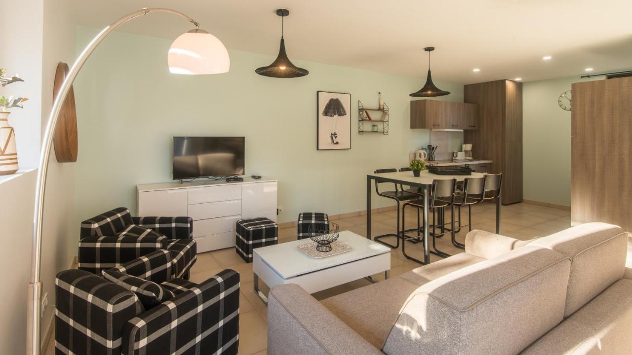 Cote Jardin Avec Jacuzzi Privatif Et Parking Prive Apartment Sarlat-la-Caneda Exterior photo