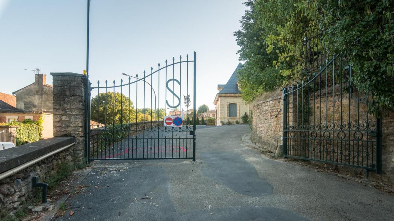 Cote Jardin Avec Jacuzzi Privatif Et Parking Prive Apartment Sarlat-la-Caneda Exterior photo